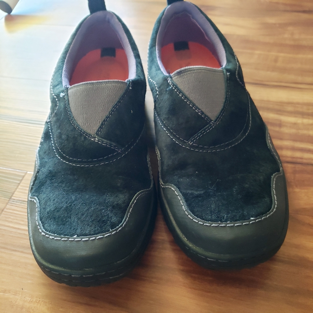 Merrell Albany Moc Black Slip On Women's Shoes Size 6.5